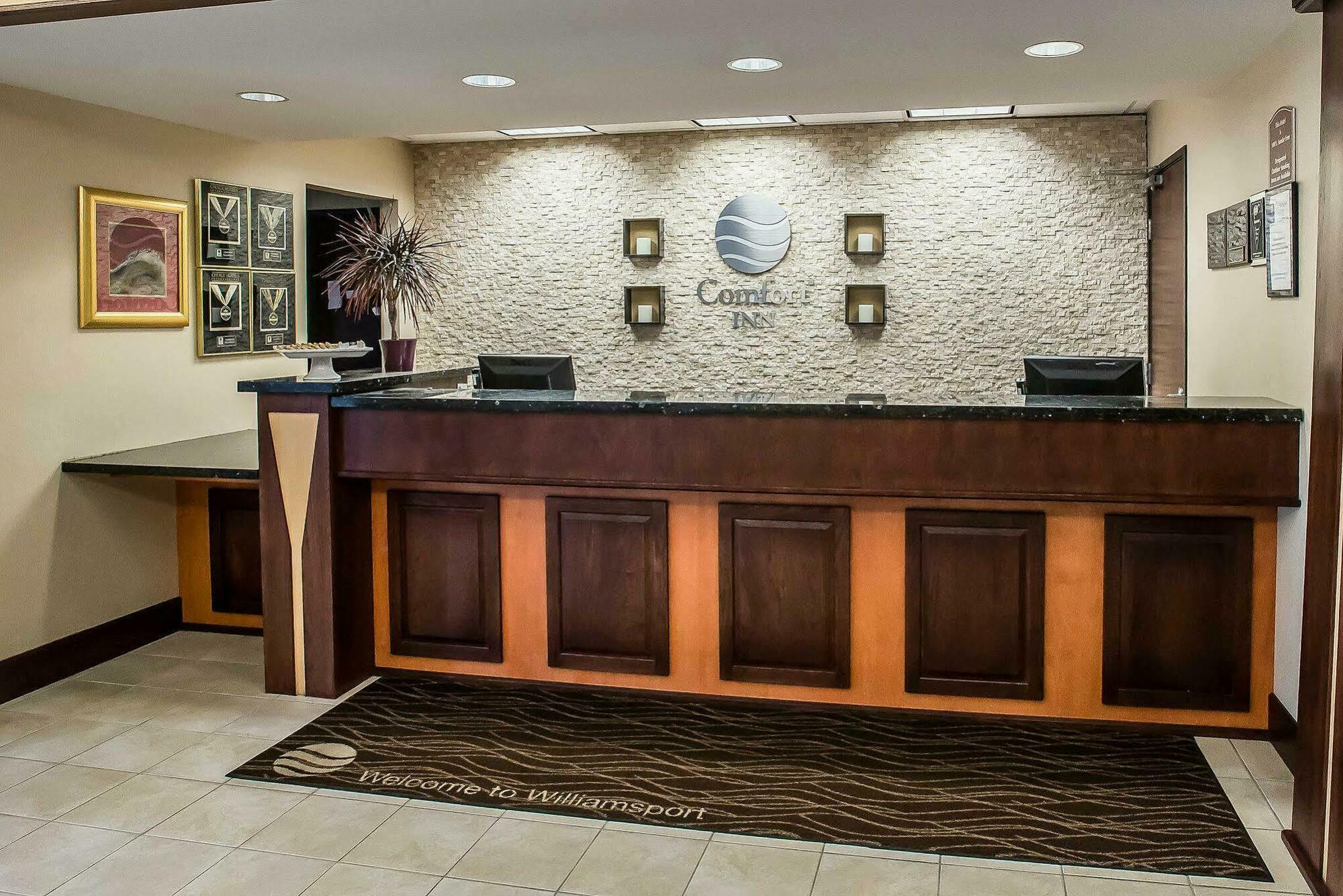 Comfort Inn Williamsport Exterior photo
